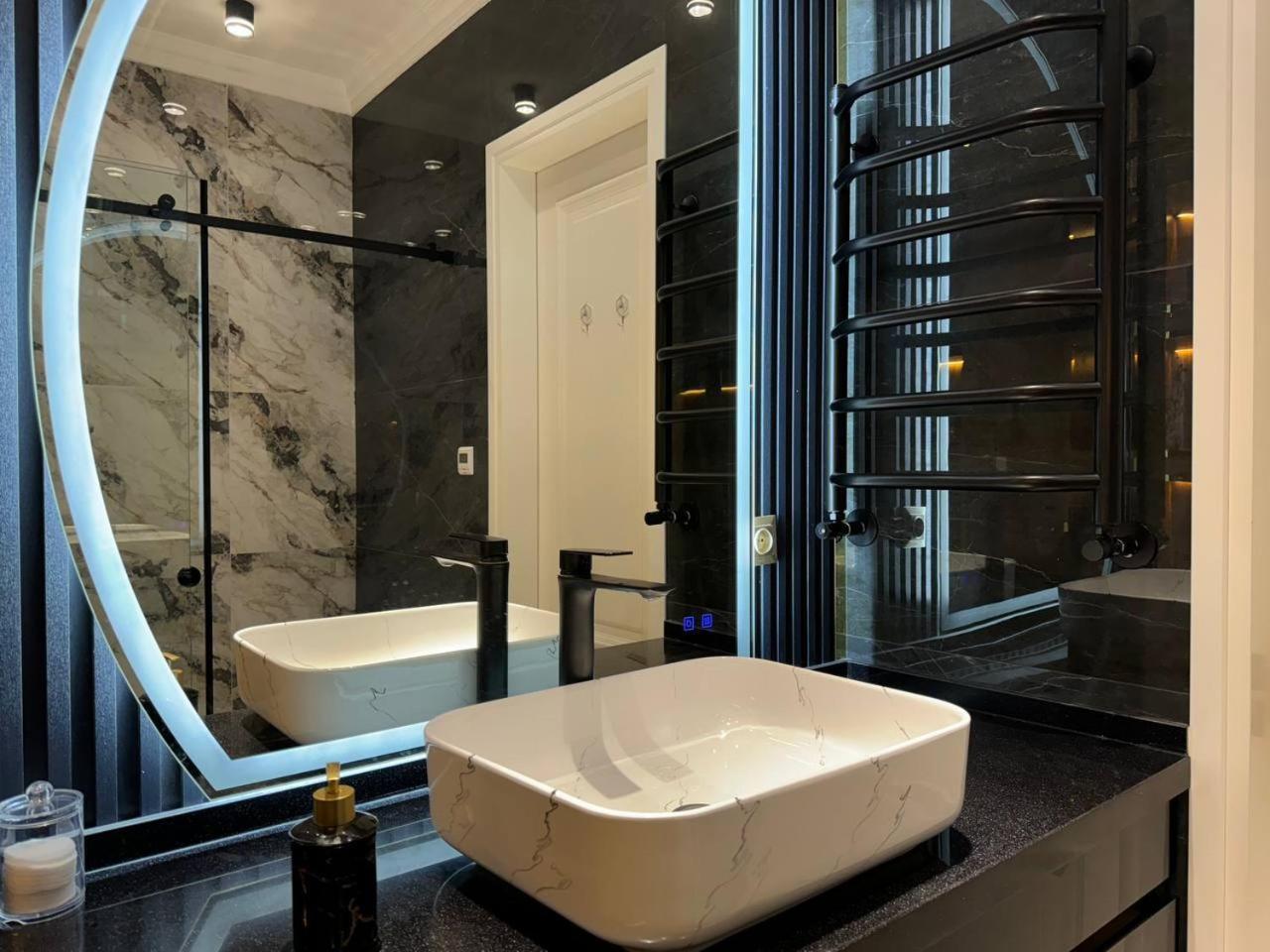 Boulevard Tashkent City Luaran gambar